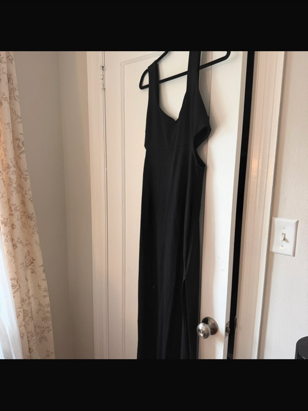 Lulu's Sleek Black Maxi Dress